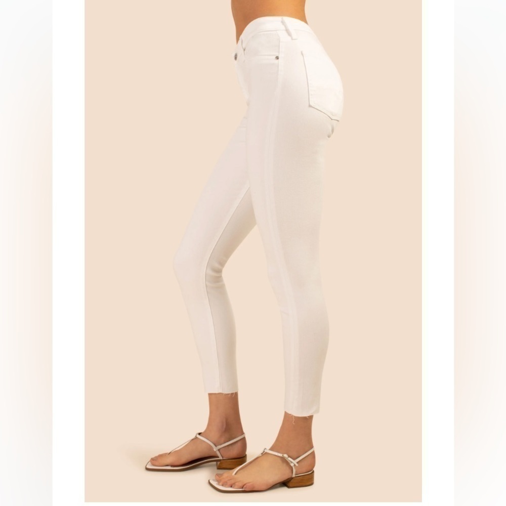 Adriano Goldschmied The Farrah Skinny Ankle high rise 29R cream colored jeans